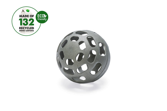 Snackboll för höns i återvunnen plast – aktivering och utfodring i ett